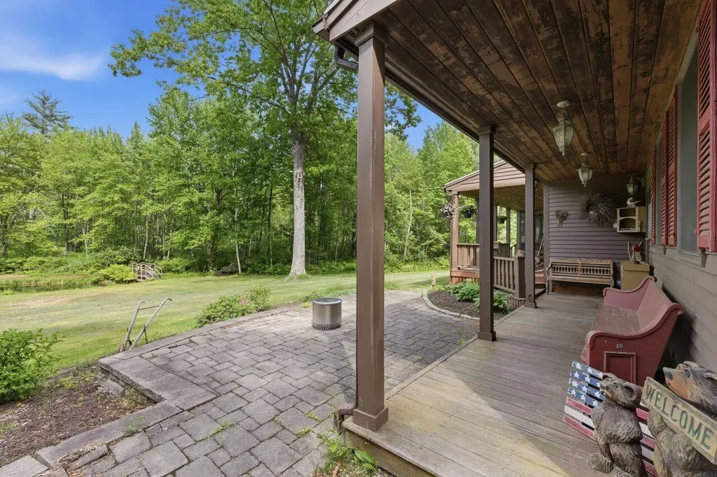 118 Whitehouse Road Hollis ME 04042