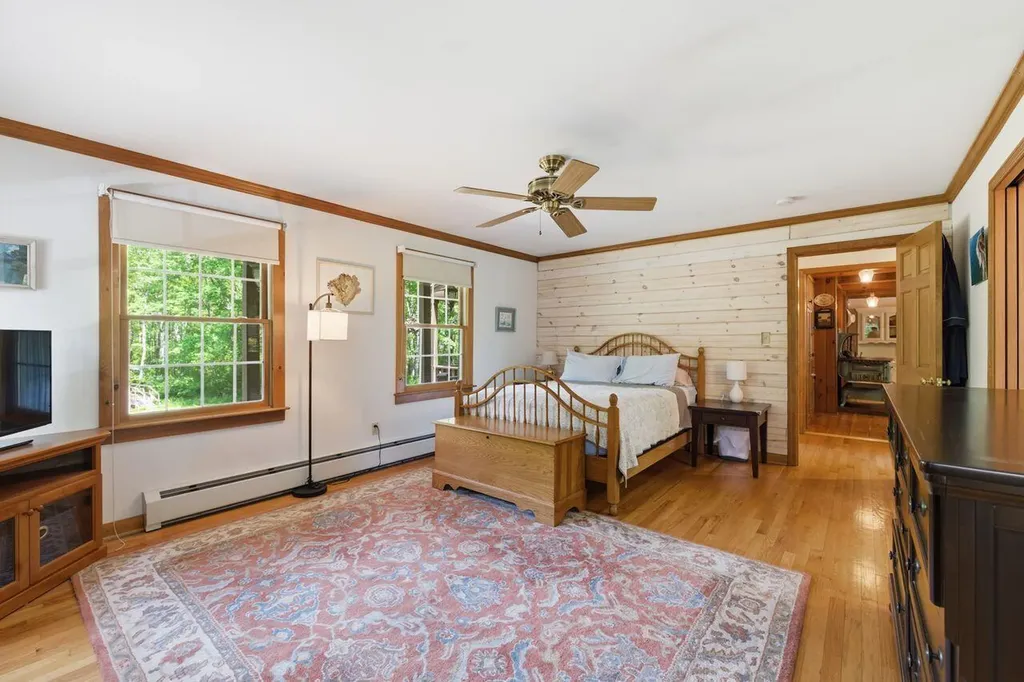 118 Whitehouse Road Hollis ME 04042