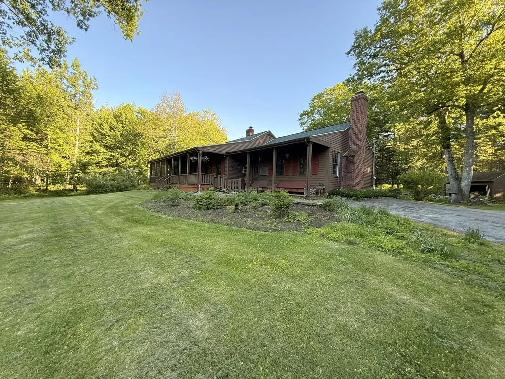 118 Whitehouse Road Hollis ME 04042