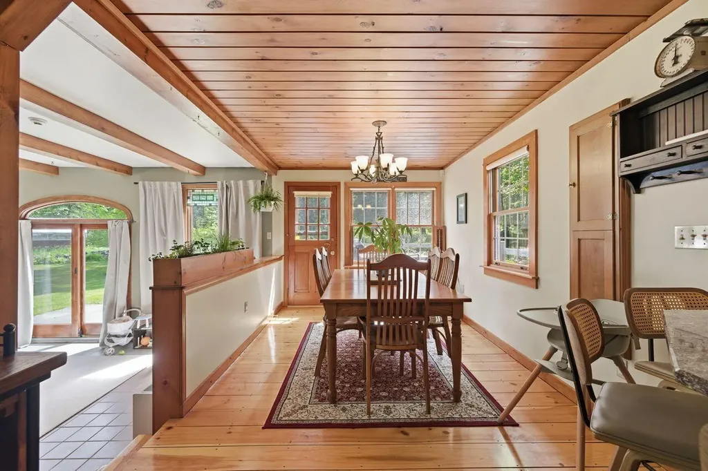 118 Whitehouse Road Hollis ME 04042