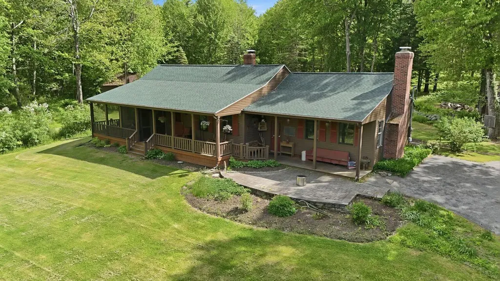 118 Whitehouse Road Hollis ME 04042