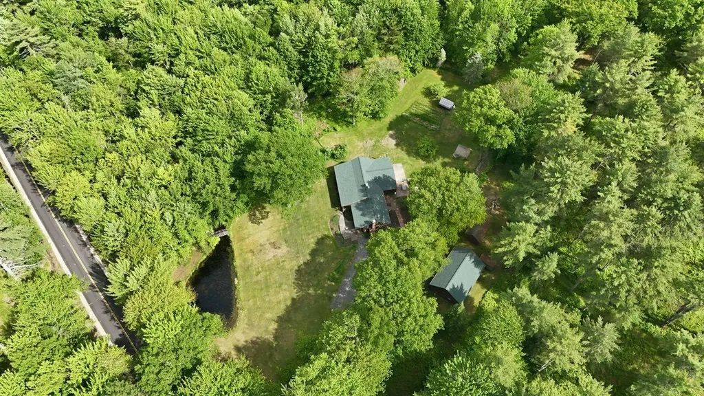 118 Whitehouse Road Hollis ME 04042
