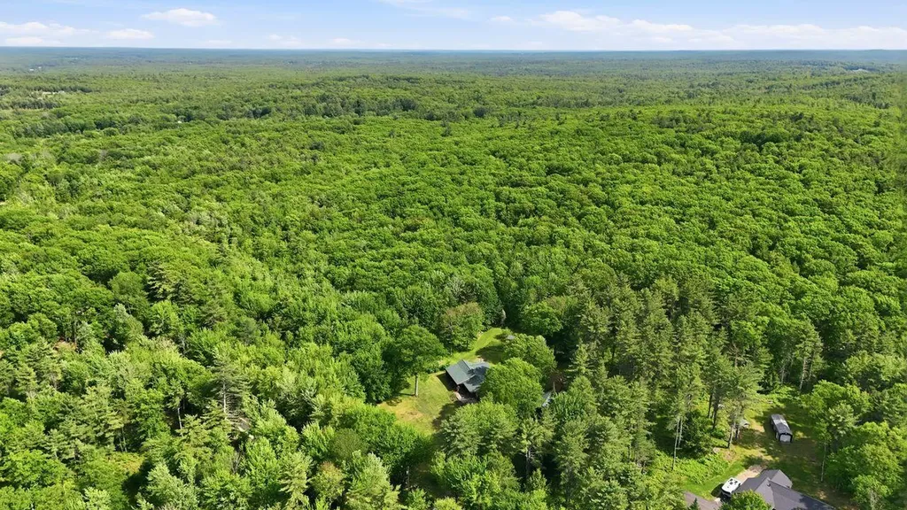 118 Whitehouse Road Hollis ME 04042