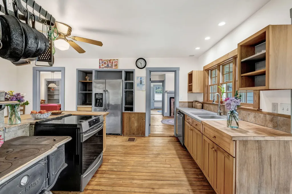 101 Town House Road Vienna ME 04360