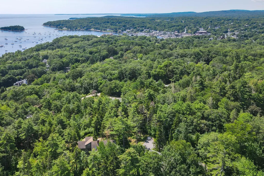 44 Timbercliffe Drive Camden ME 04843