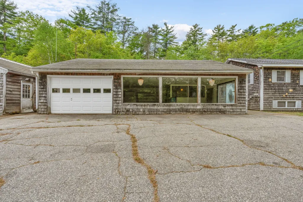 197 Main Road Phippsburg ME 04562