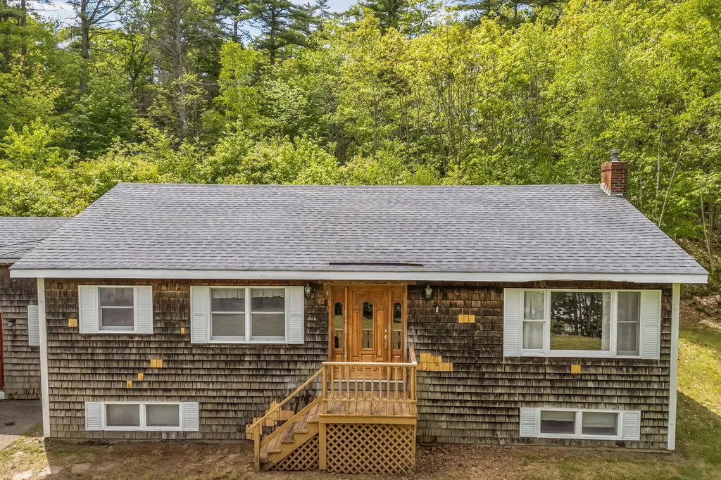 197 Main Road Phippsburg ME 04562