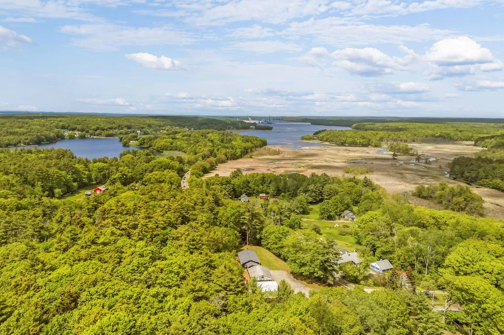197 Main Road Phippsburg ME 04562
