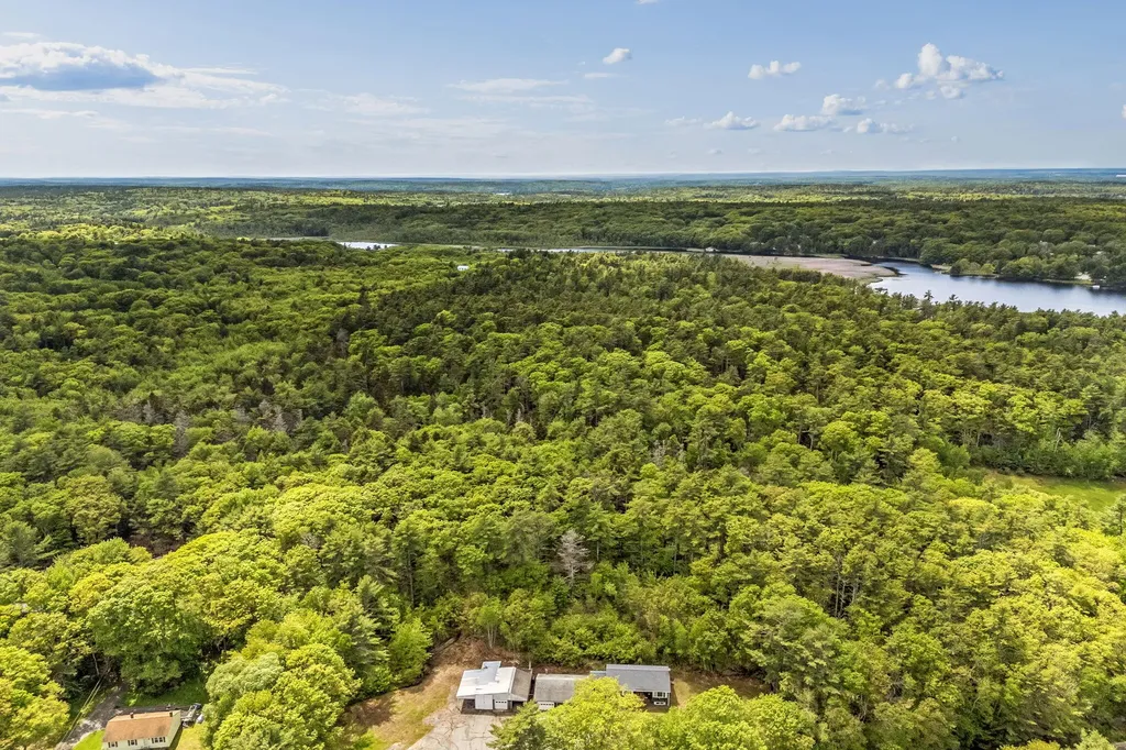 197 Main Road Phippsburg ME 04562