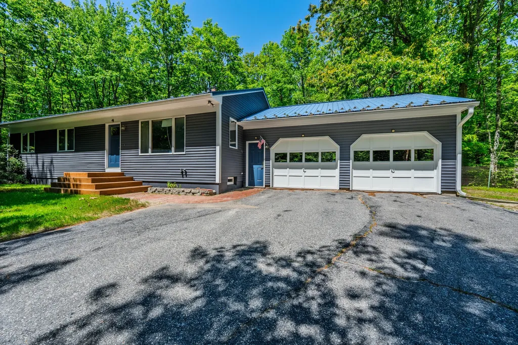 81 Babbidge Road Falmouth ME 04105