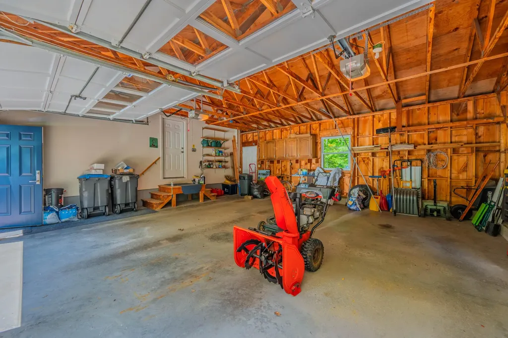 81 Babbidge Road Falmouth ME 04105
