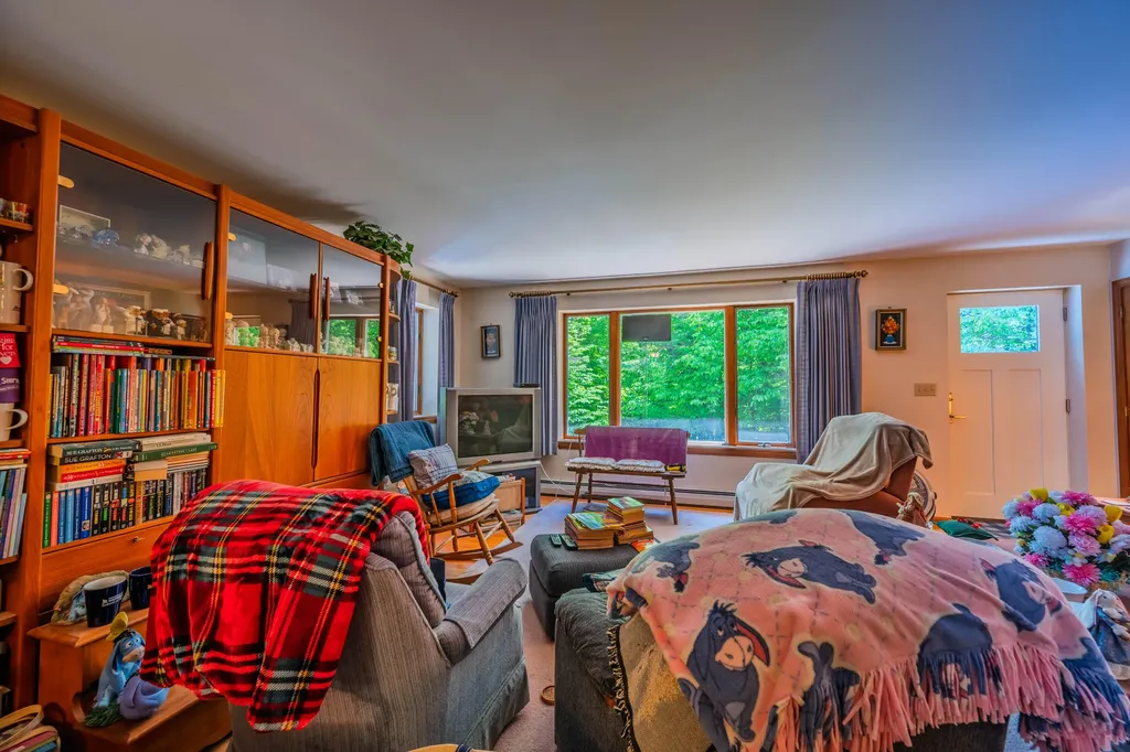 81 Babbidge Road Falmouth ME 04105