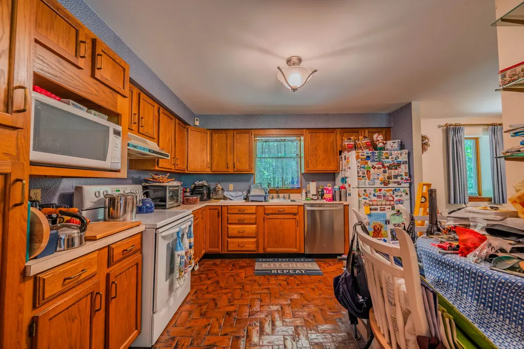 81 Babbidge Road Falmouth ME 04105