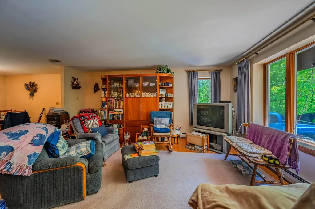 81 Babbidge Road Falmouth ME 04105