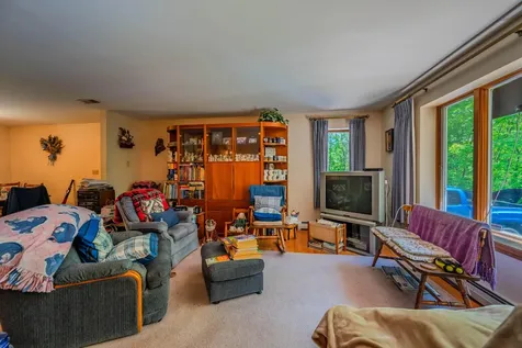 81 Babbidge Road Falmouth ME 04105