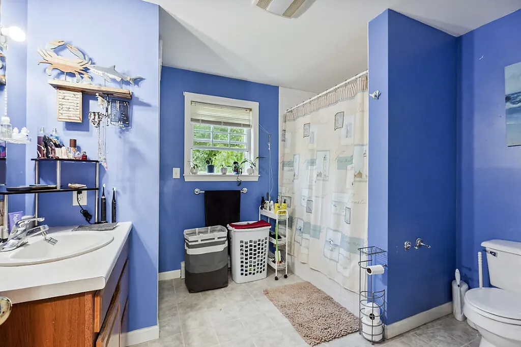 5 Howard Circle Sidney ME 04330