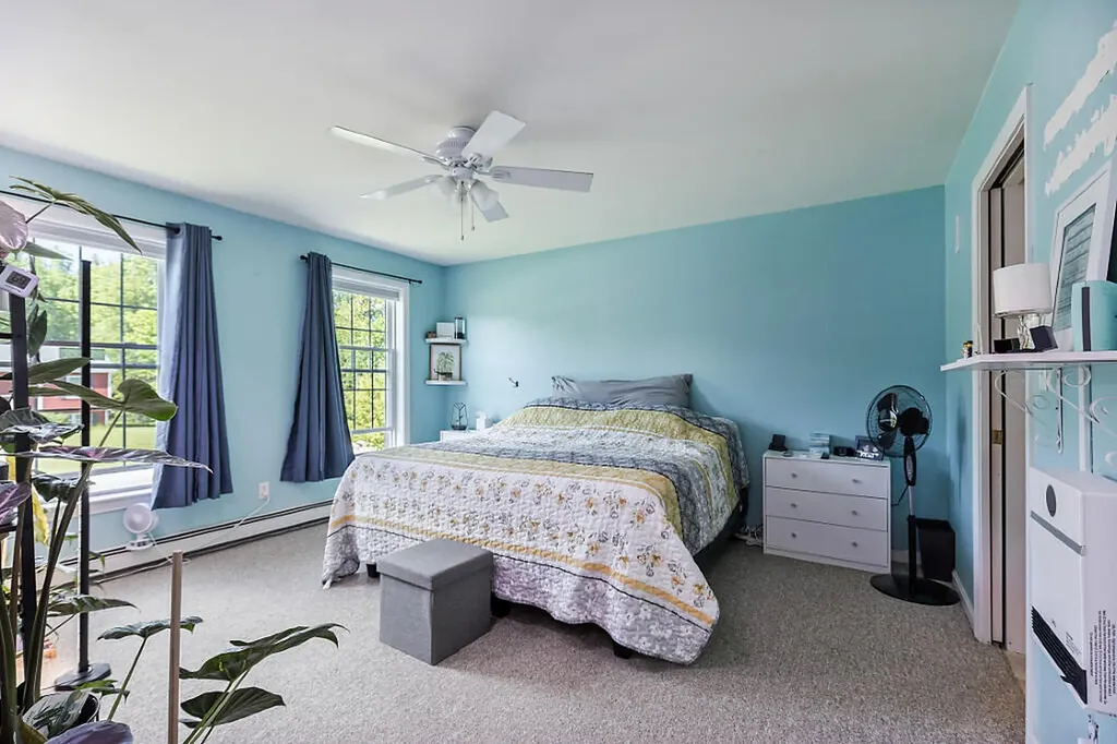 5 Howard Circle Sidney ME 04330