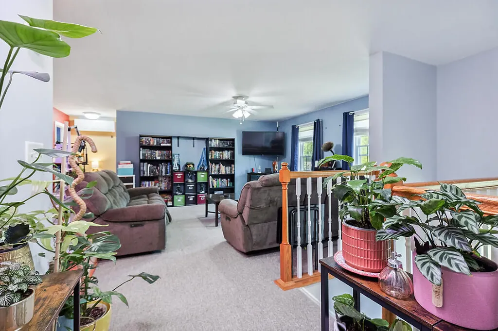 5 Howard Circle Sidney ME 04330
