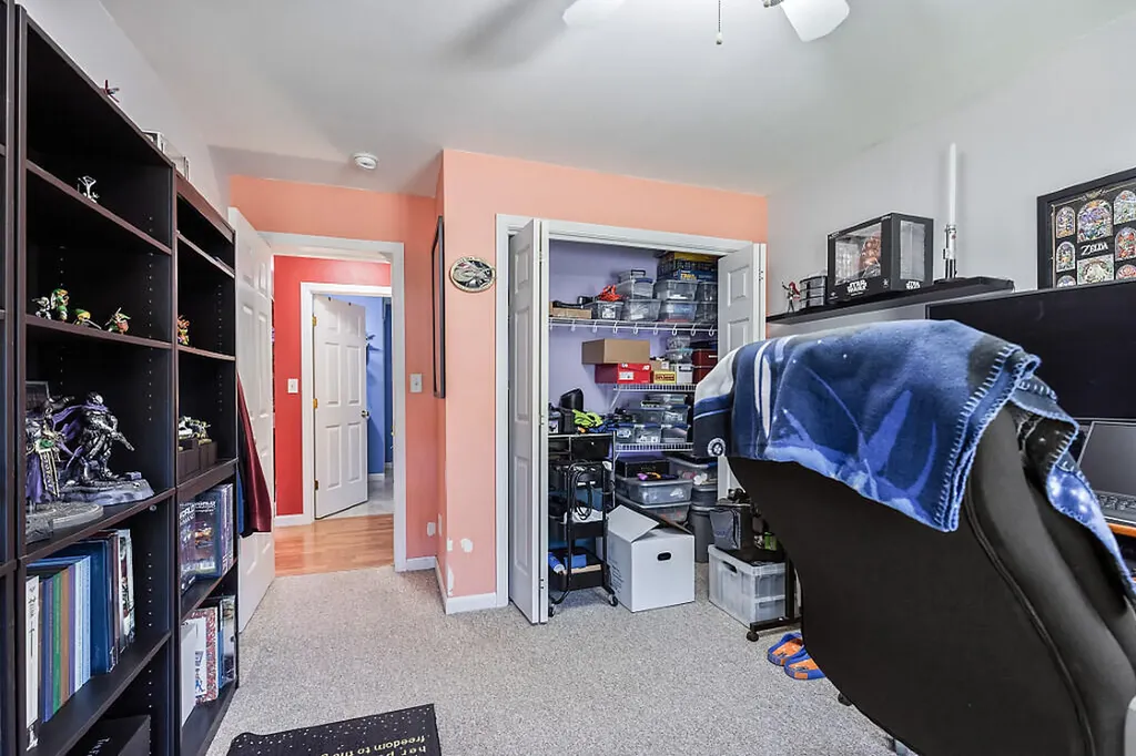 5 Howard Circle Sidney ME 04330