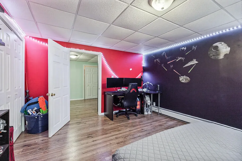 5 Howard Circle Sidney ME 04330