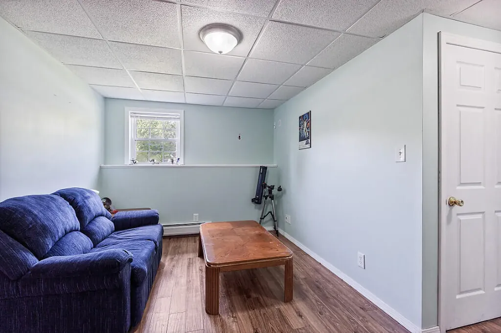 5 Howard Circle Sidney ME 04330
