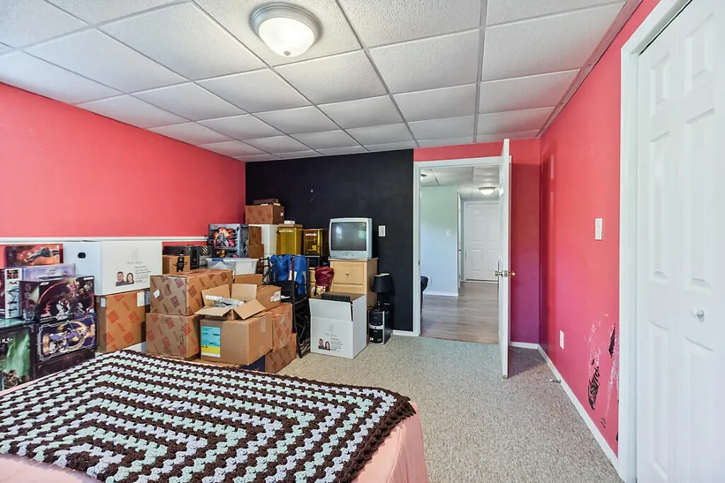 5 Howard Circle Sidney ME 04330