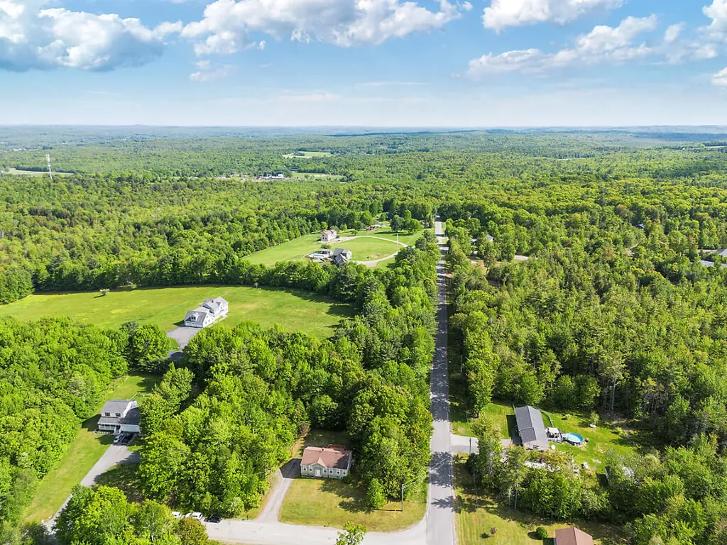 5 Howard Circle Sidney ME 04330