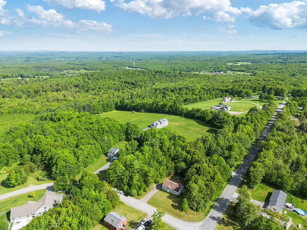 5 Howard Circle Sidney ME 04330