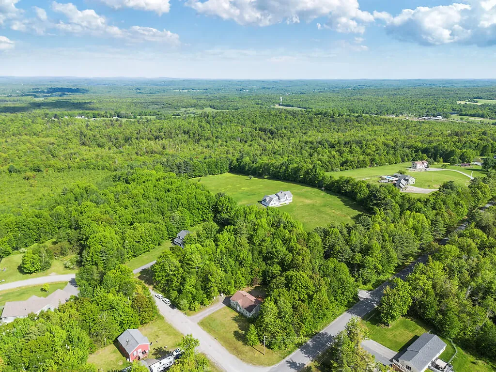 5 Howard Circle Sidney ME 04330