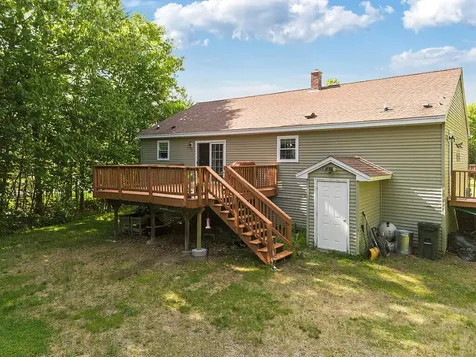 5 Howard Circle Sidney ME 04330