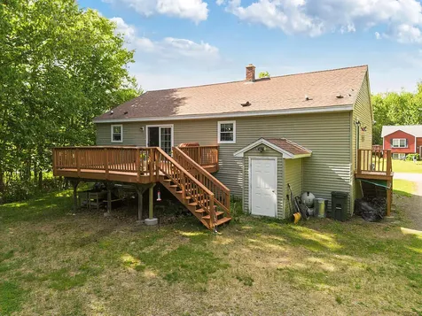 5 Howard Circle Sidney ME 04330