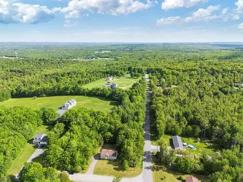 5 Howard Circle Sidney ME 04330