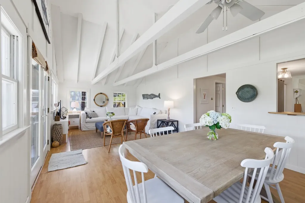 17 Norwood Lane Kennebunkport ME 04046
