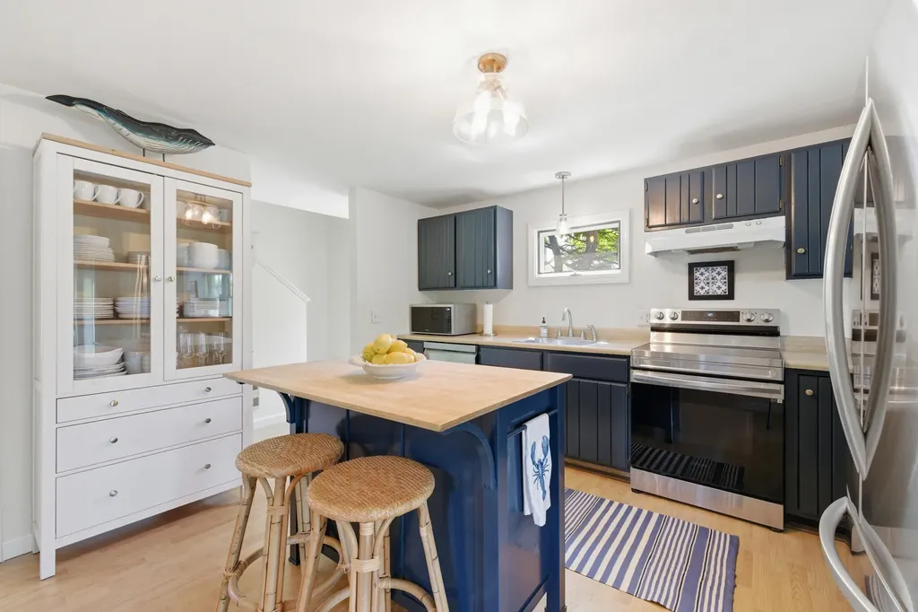 17 Norwood Lane Kennebunkport ME 04046