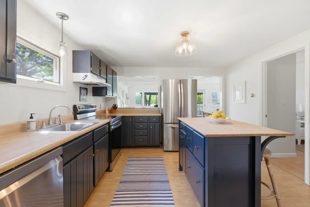 17 Norwood Lane Kennebunkport ME 04046