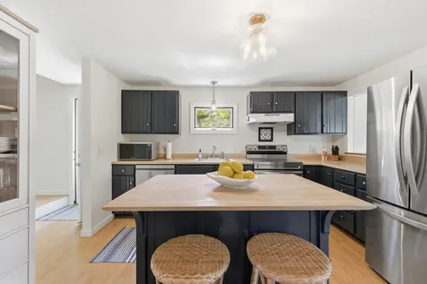17 Norwood Lane Kennebunkport ME 04046