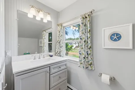 17 Norwood Lane Kennebunkport ME 04046