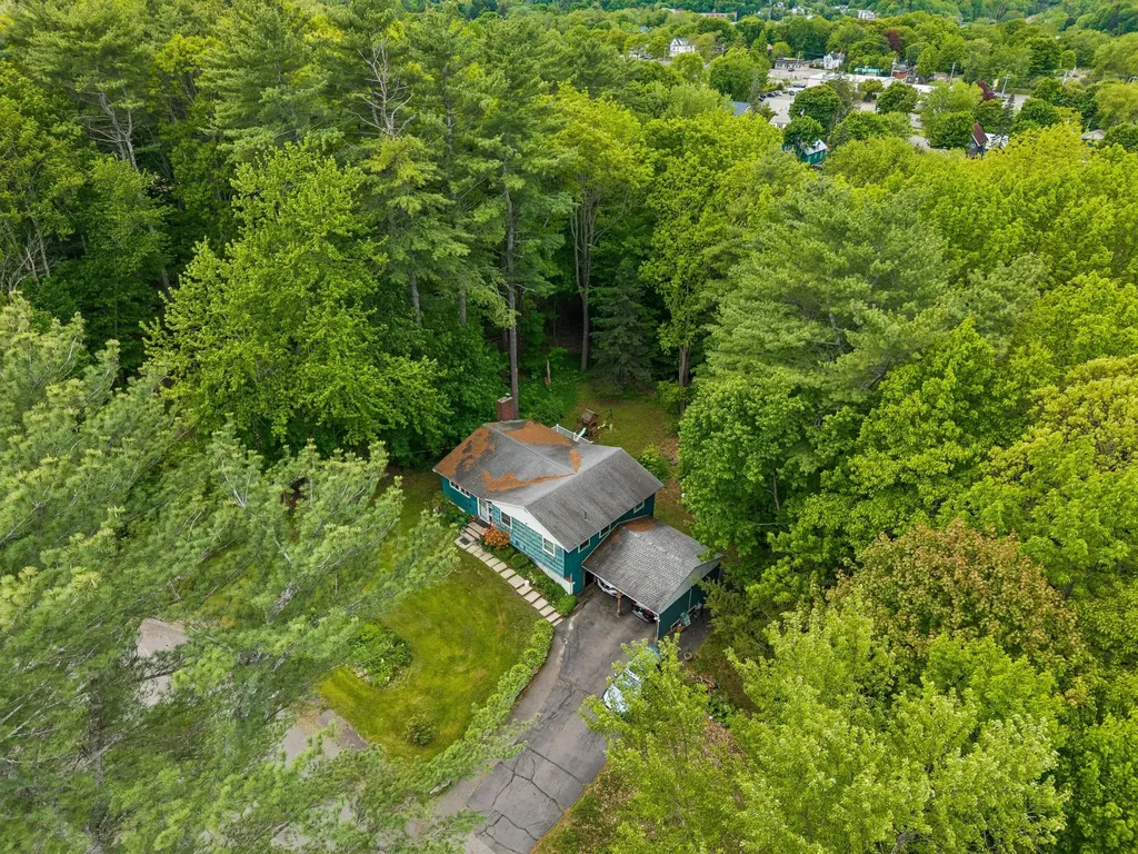 10 Ridgewood Drive Augusta ME 04330