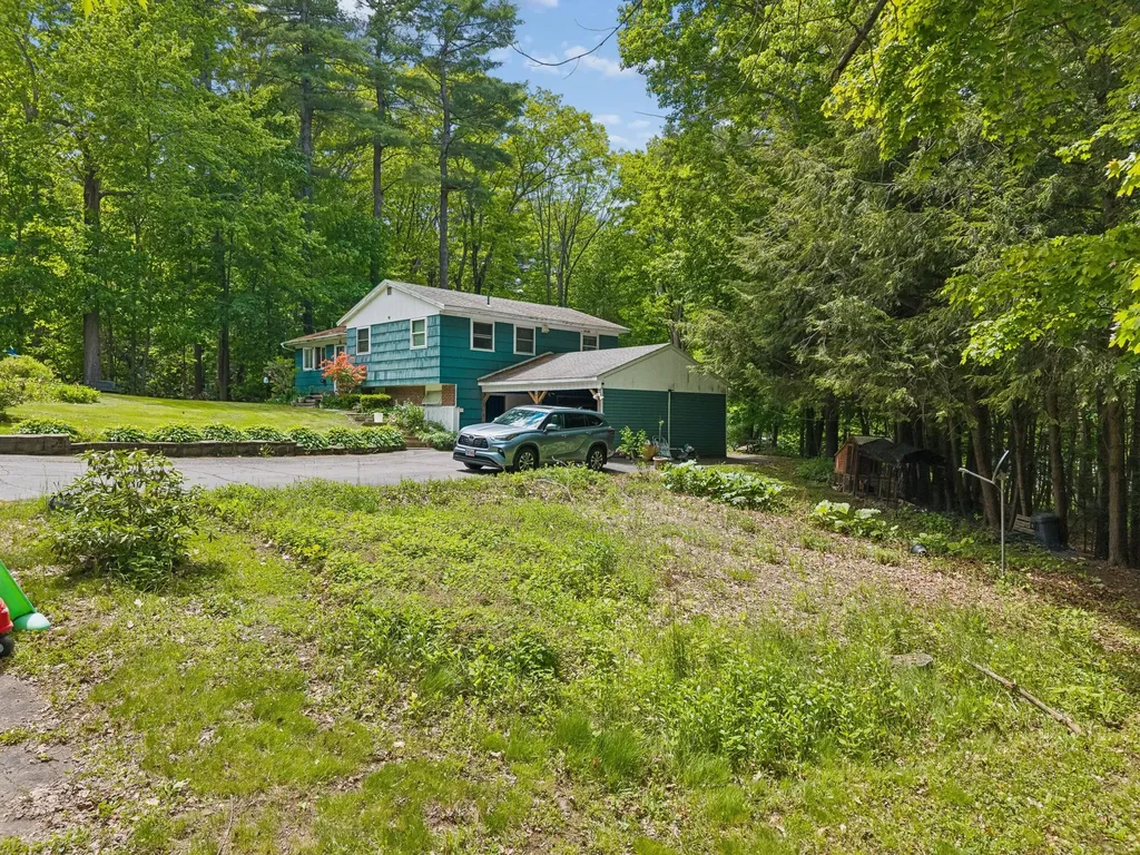 10 Ridgewood Drive Augusta ME 04330