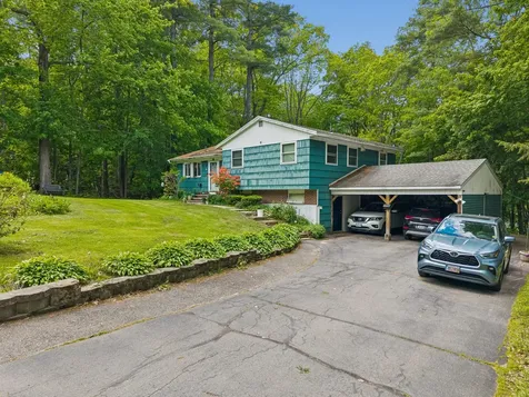 10 Ridgewood Drive Augusta ME 04330