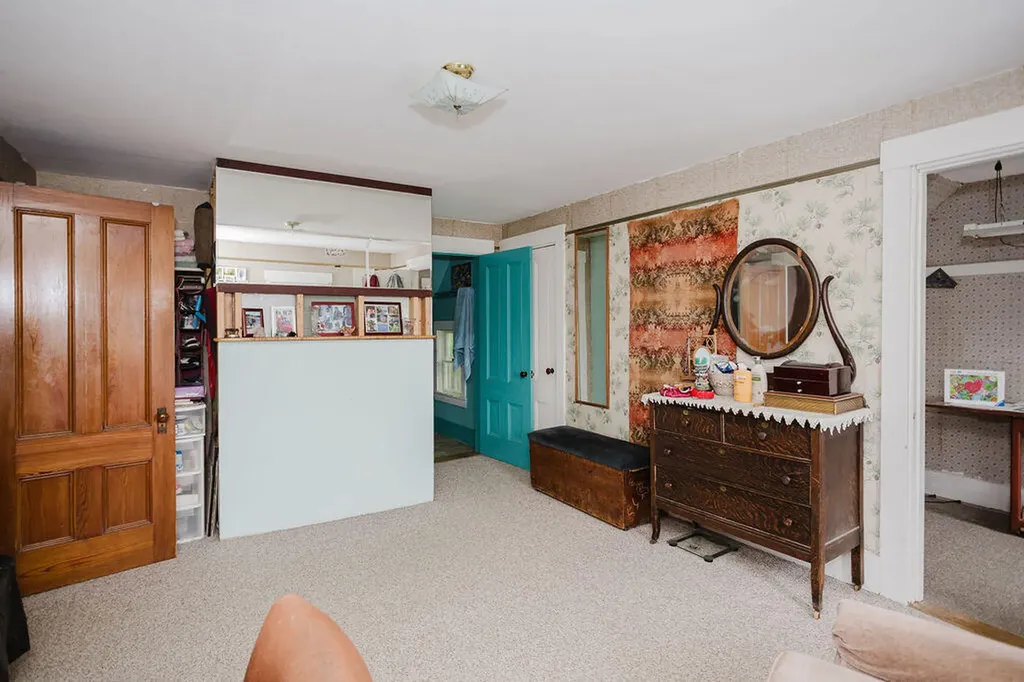 77 Main Street New Sharon ME 04955