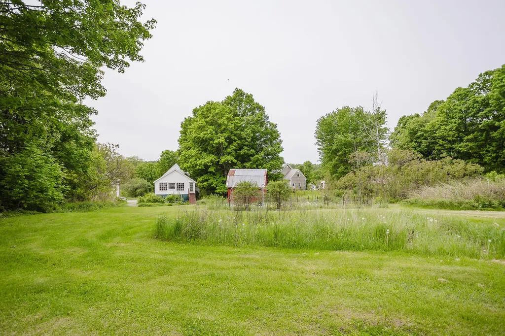 77 Main Street New Sharon ME 04955