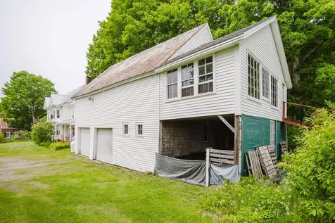 77 Main Street New Sharon ME 04955