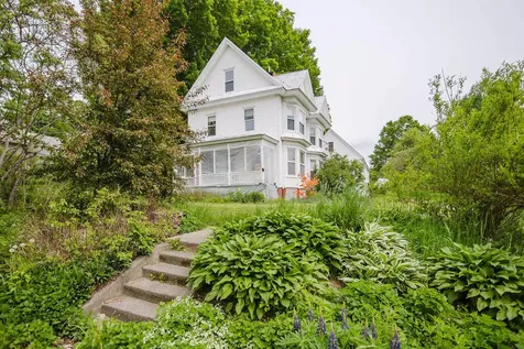 77 Main Street New Sharon ME 04955