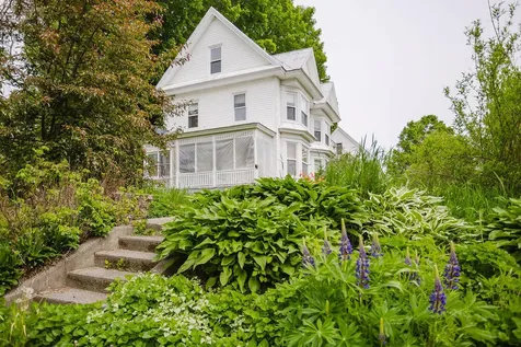 77 Main Street New Sharon ME 04955