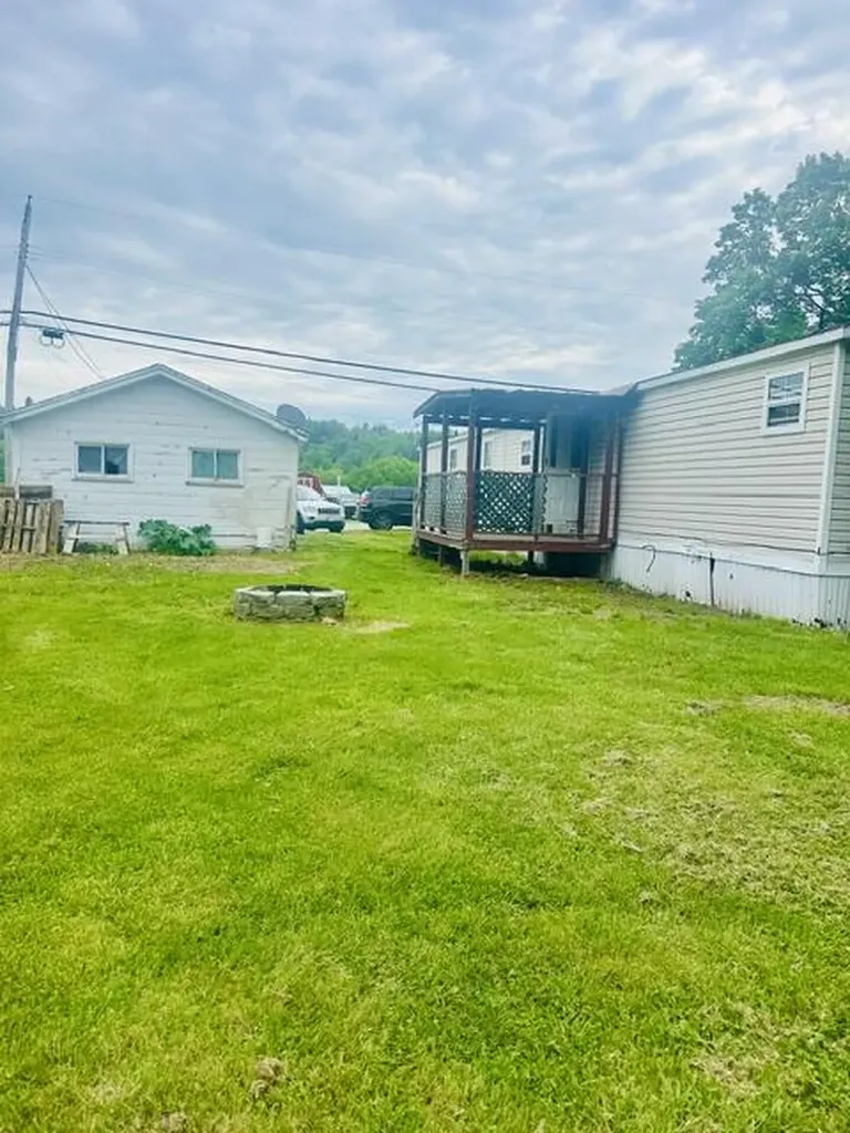 123 Main Street New Sharon ME 04955