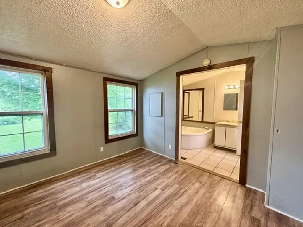 123 Main Street New Sharon ME 04955