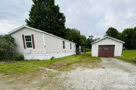 123 Main Street New Sharon ME 04955
