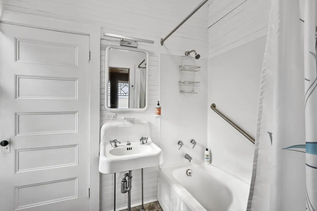 8 Navy Street Extension Searsport ME 04974