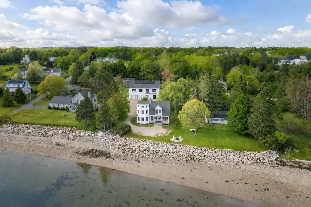 8 Navy Street Extension Searsport ME 04974